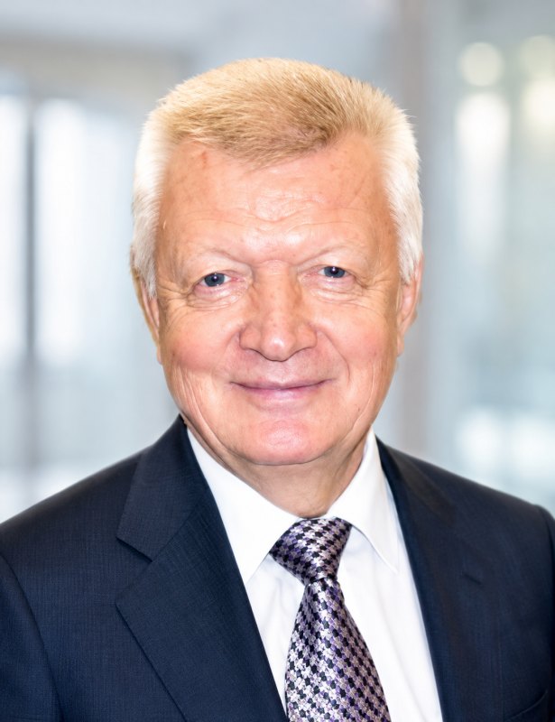 Леонтьев Валерий Константинович
